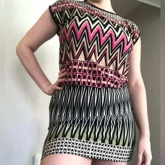 London Times Adorable Print Dress Size 4 - Picture 3 of 6